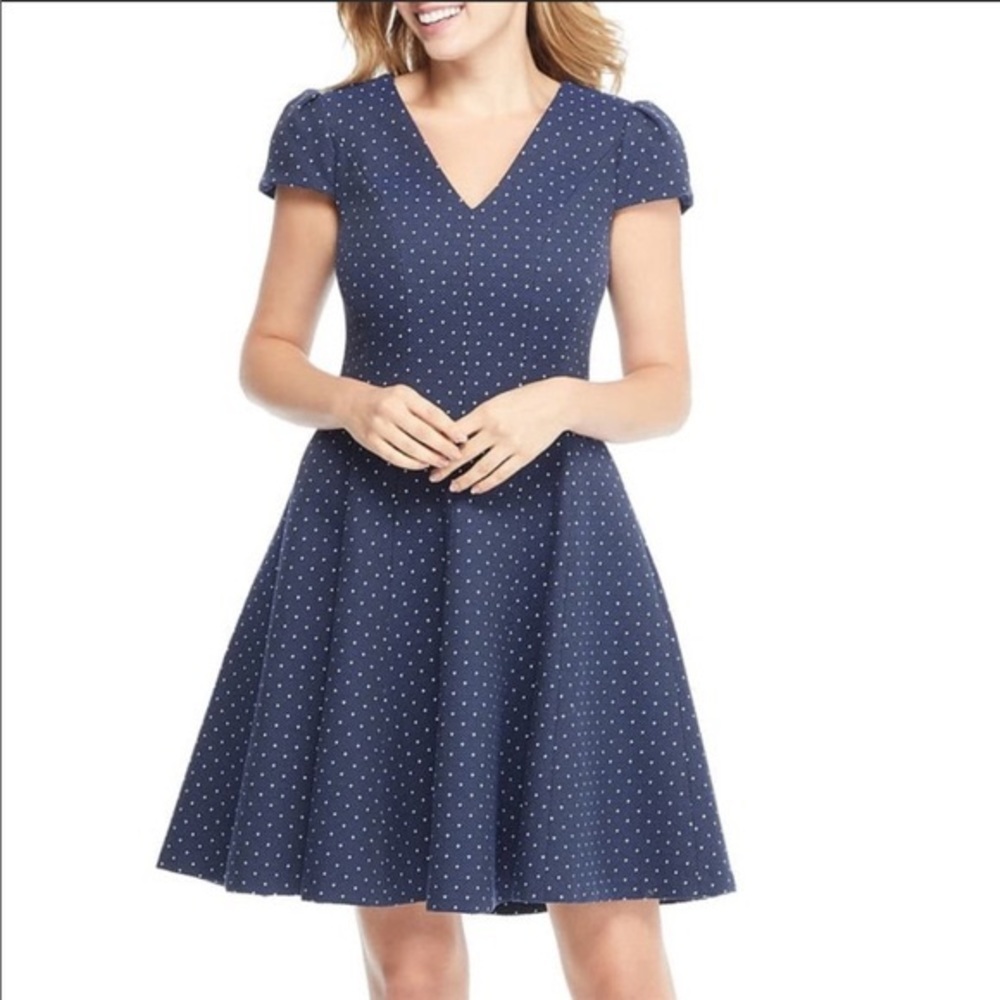 *Gal Meets Glam* NWT Lorraine Dress